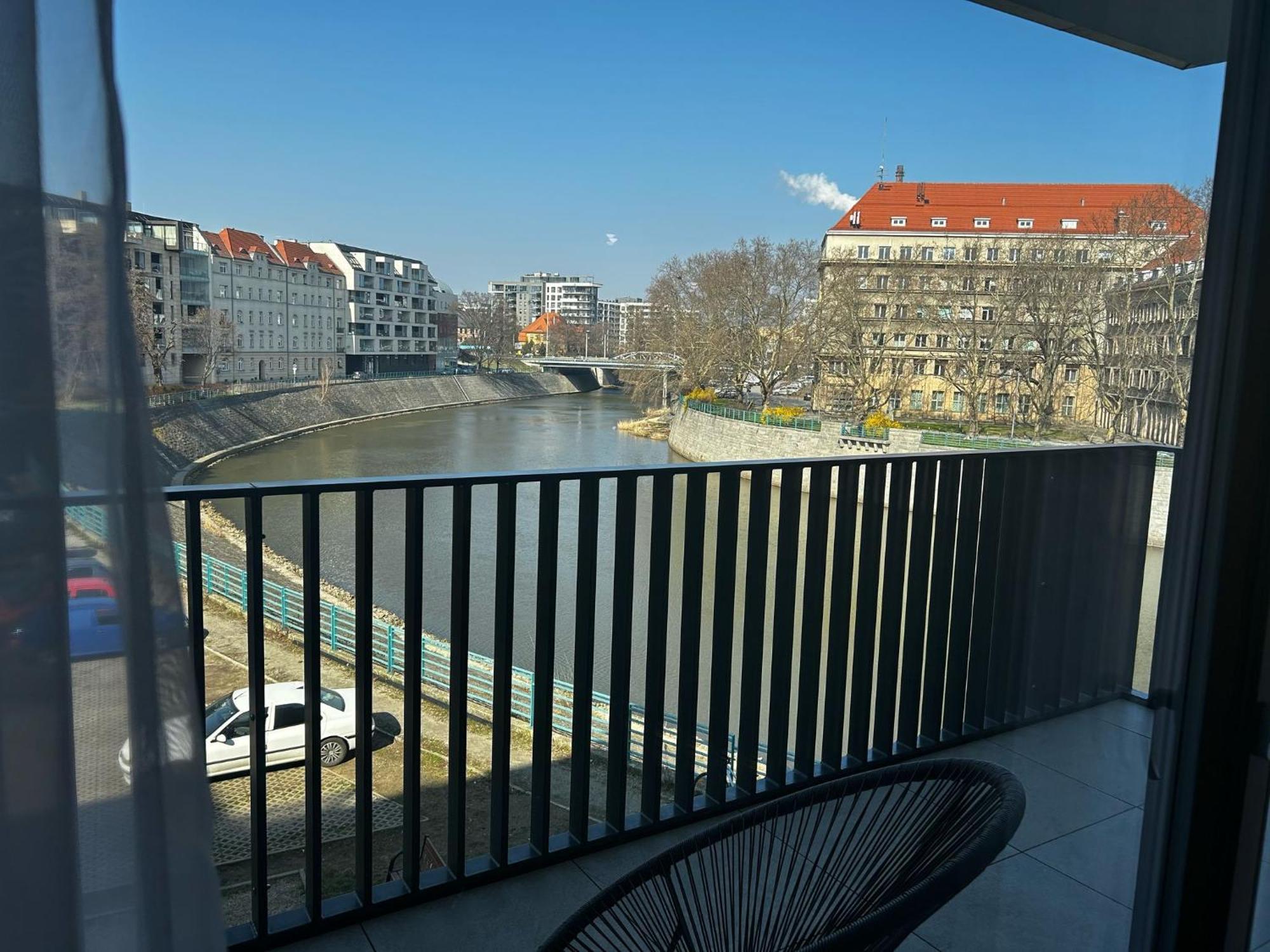 Luksusowy Apartament Z Parkingiem I Klimatyzacja W Samym Centrum Wroclawia Exterior foto